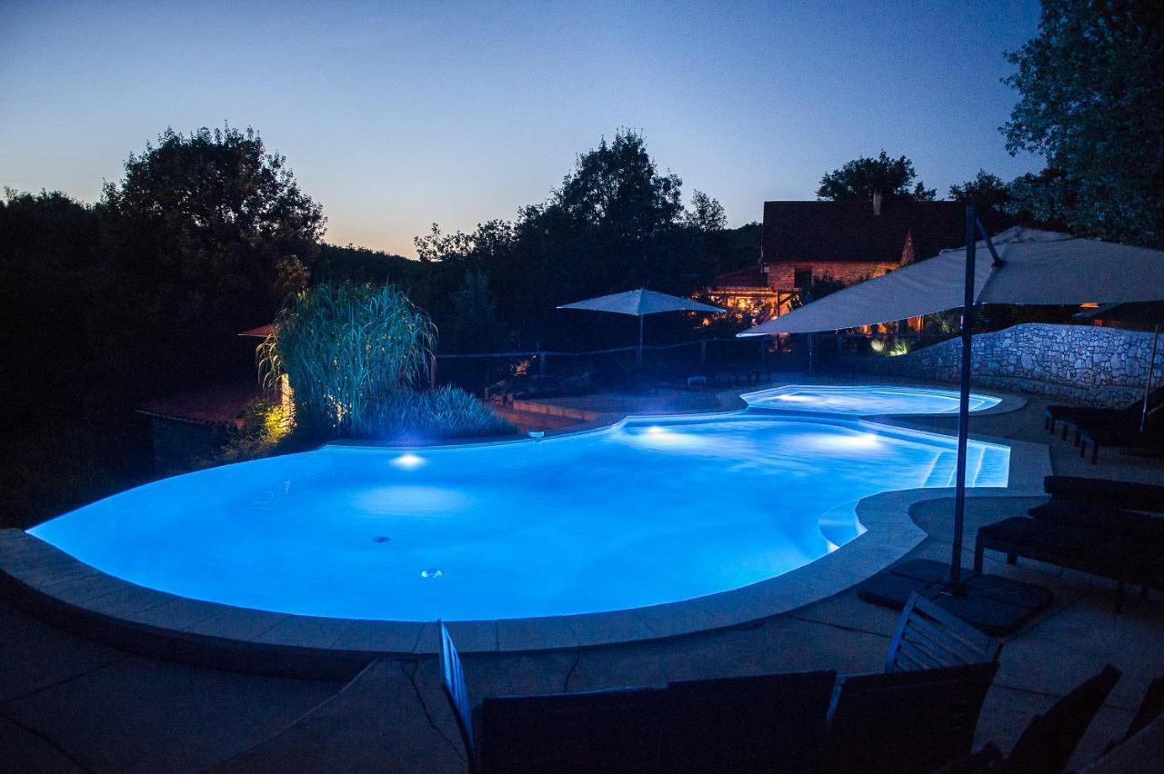 Aux Lodges Du Mas De Nadal Sauliac-sur-Célé Exterior foto